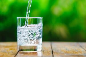 Газована питна вода - шкода для нирок?