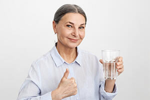 Чи впливає вода на старіння?